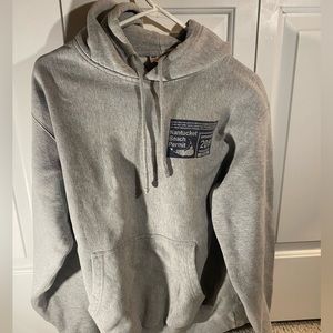 Men’s medium nantucket beach permit hoodie sweatshirt, MV sport like new, grey